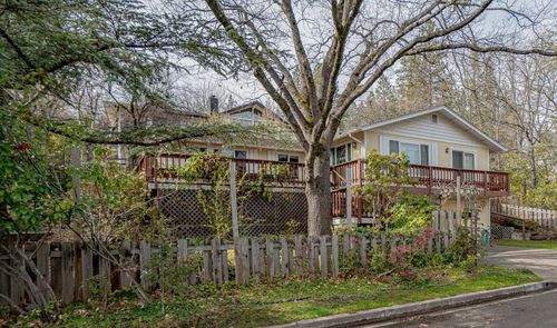 175 Hillcrest St, Ashland, OR, 97520-2813 | Card Image