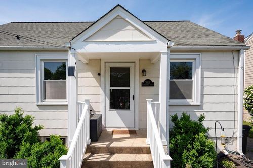 3809 13th St S, ARLINGTON, VA, 22204-4227 | Card Image