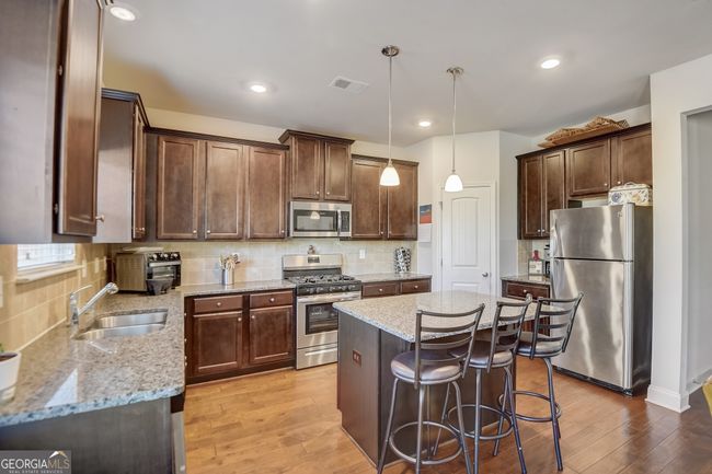 104 Camilla Dr, House other with 5 bedrooms, 3 bathrooms and 6 parking in Carrollton GA | Image 8