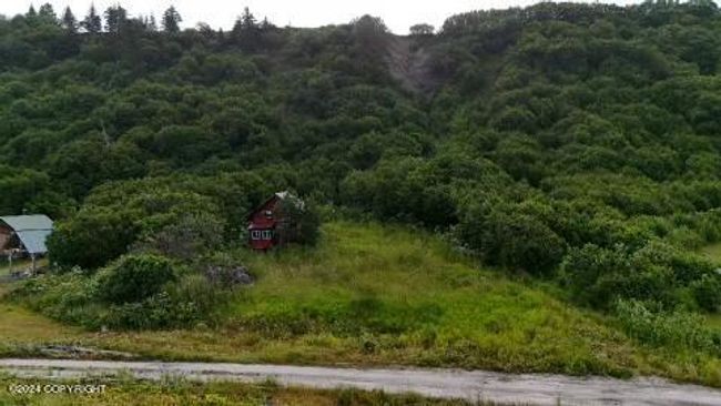 Beach and Cabin | Image 43