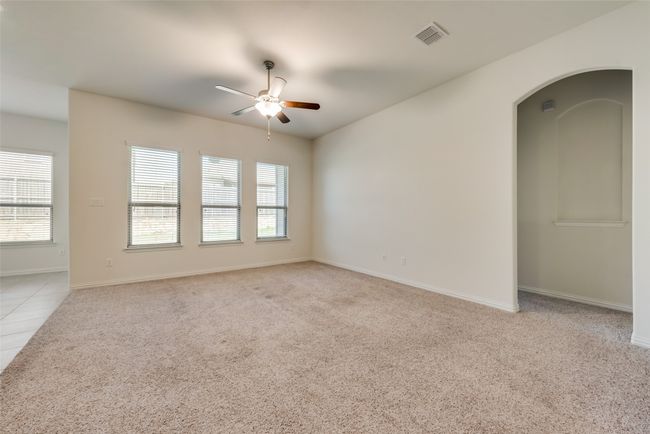 828 Skytop Dr, House other with 4 bedrooms, 3 bathrooms and null parking in Haslet TX | Image 5