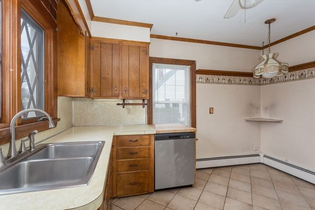 32 Farrington St, House other with 3 bedrooms, 2 bathrooms and 3 parking in Franklin MA | Image 19