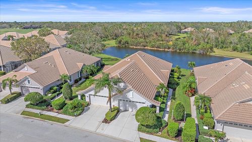 7011 Woodmore Ter, LAKEWOOD RANCH, FL, 34202-8957 | Card Image