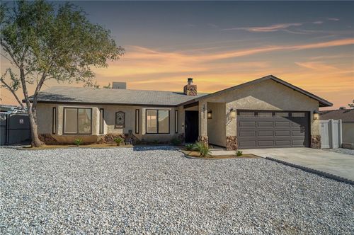 16011 Coronado Dr, Victorville, CA, 92394-1512 | Card Image