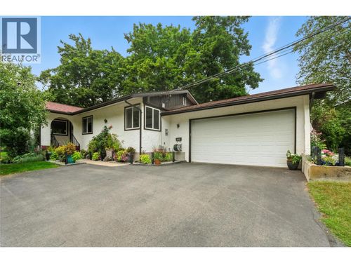 144 100 St, Castlegar, BC, V1N3C5 | Card Image