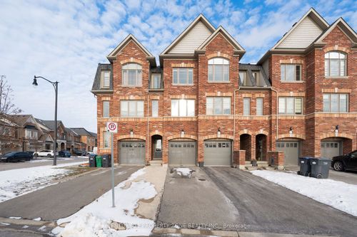 4-29 Pennycross Crescent, Brampton, ON, L7A4M1 | Card Image