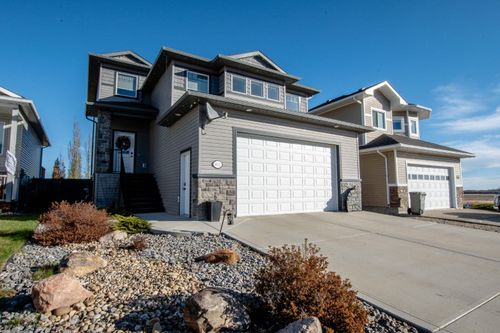 8622 120 Ave, Grande Prairie, AB, T8X0H5 | Card Image