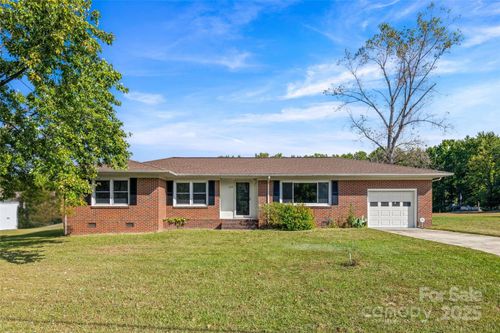 223 W Hammond St, Heath Springs, SC, 29058-8740 | Card Image