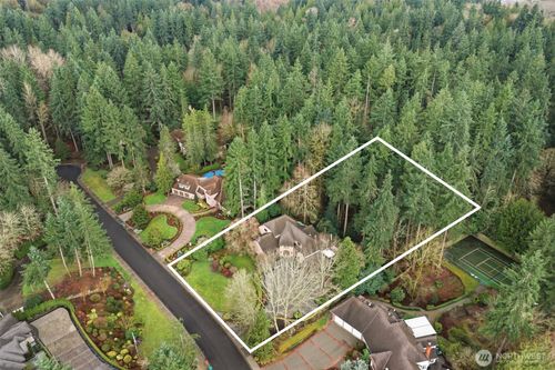 13023 167th Ave Ne, Redmond, WA, 98052-1175 | Card Image