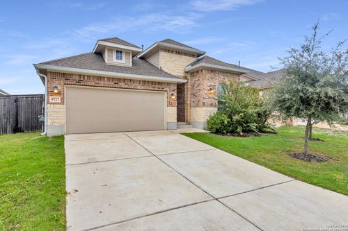 9727 Monken, Boerne, TX, 78006-9451 | Card Image