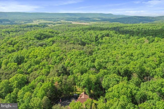 2968 Cheyennes Trl, House other with 3 bedrooms, 4 bathrooms and null parking in GERRARDSTOWN WV | Image 65