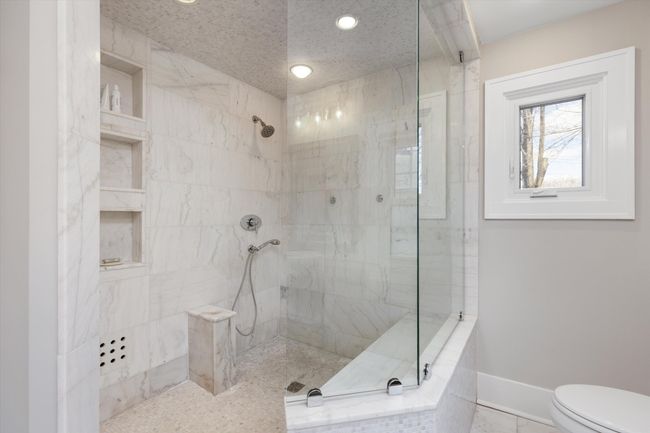 21-37 Fairwood Blvd Pleasant Ridge 0017 | Image 19