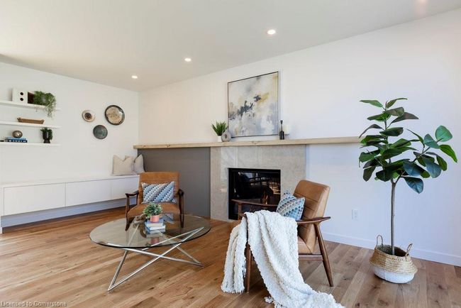 315 Park St W, House other with 5 bedrooms, 3 bathrooms and 2 parking in Dundas ON | Image 8