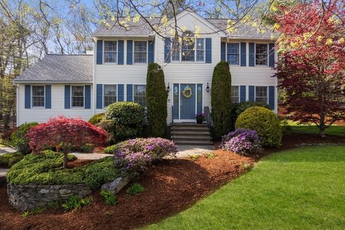 44 Laurel Dr, Hudson, MA, 01749-1344 | Card Image