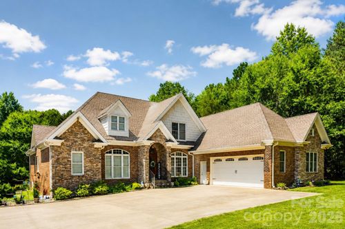 1347 Killian Rd, Stanley, NC, 28164-6768 | Card Image