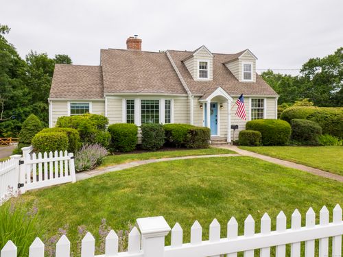 13 Hillsdale Ave, Ridgefield, CT, 06877-4005 | Card Image