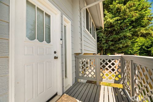 12026 Ne 99th Lane, Kirkland, WA, 98033 | Card Image