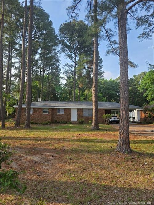 1125 Oakwood St, Fayetteville, NC, 28303-5855 | Card Image