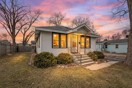 2225 Mt Vernon Street, OSHKOSH, WI, 54901 | Card Image