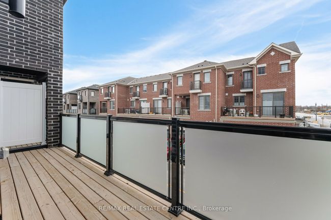 3370 Promenade Thunderbird, House attached with 4 bedrooms, 4 bathrooms and 1 parking in Pickering ON | Image 16