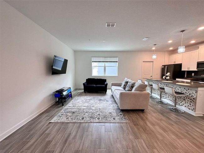 11455 Listening Drive, Townhouse with 4 bedrooms, 3 bathrooms and null parking in ORLANDO FL | Image 8