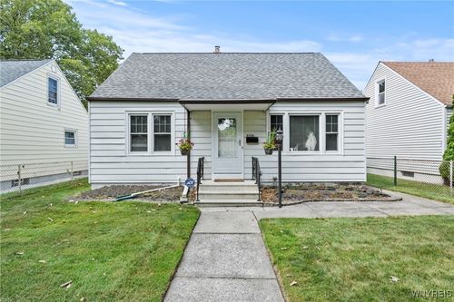 3336 C St, Niagara Falls, NY, 14303-2141 | Card Image