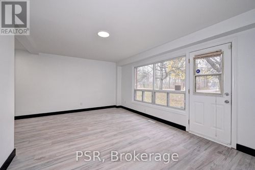 c-516 Sunnydale Place, Waterloo, ON, N2L4T1 | Card Image