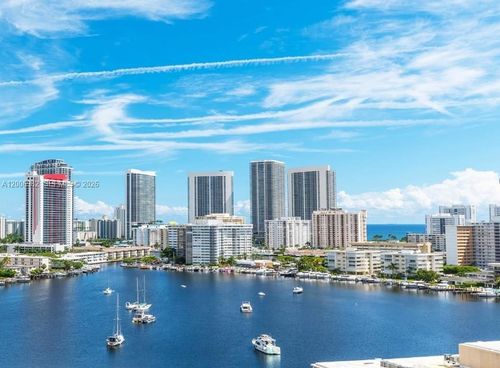 7j-427 Golden Isles Dr, Hallandale Beach, FL, 33009-7544 | Card Image