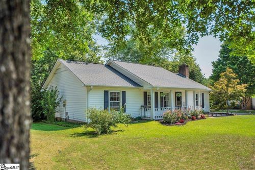 107 Gray Fox Sq, Taylors, SC, 29687-4068 | Card Image