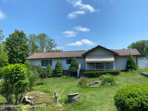 21 Sunrise Blvd, Jefferson Twp, PA, 18436-5010 | Card Image