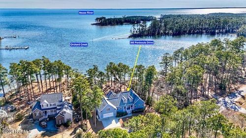 385 Peninsula Dr, Oriental, NC, 28571-8611 | Card Image