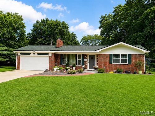 414 Brittany Ln, Belleville, IL, 62223-4118 | Card Image