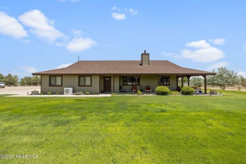 177 S Road 1 E, Chino Valley, AZ, 86323-6462 | Card Image