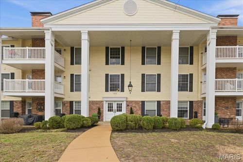 apt-15-1512 Bedford Forge Ct, Chesterfield, MO, 63017-4935 | Card Image