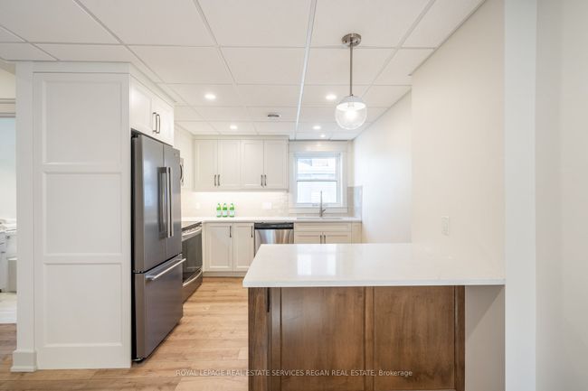 267 Dundurn St S, Home with 2 bedrooms, 2 bathrooms and 1 parking in Hamilton ON | Image 12