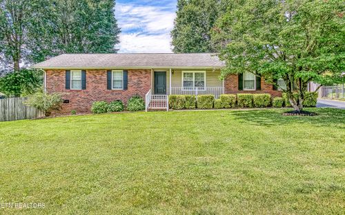 301 Foster Dr, Lenoir City, TN, 37772-5999 | Card Image