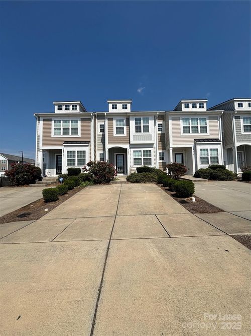3663 Ascott Commons Ln Sw, Concord, NC, 28027-0182 | Card Image