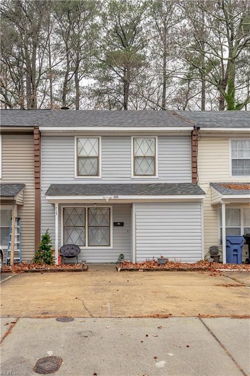 719 Taft Ave, Virginia Beach, VA, 23452-3033 | Card Image