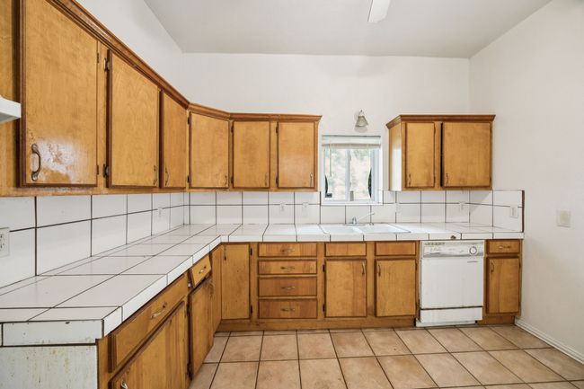 909 E High St, House other with 3 bedrooms, 1 bathrooms and null parking in Terrell TX | Image 7