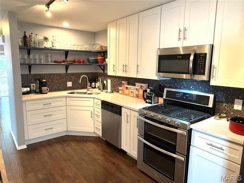 4079 Concordia Ave, Saint Louis, MO, 63116-2903 | Card Image