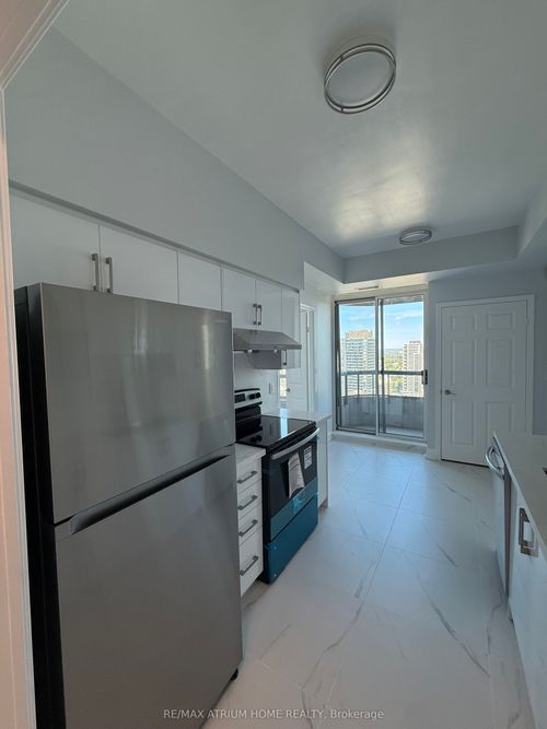3002-33 Empress Ave, North York, ON, M2N6Y7 | Card Image