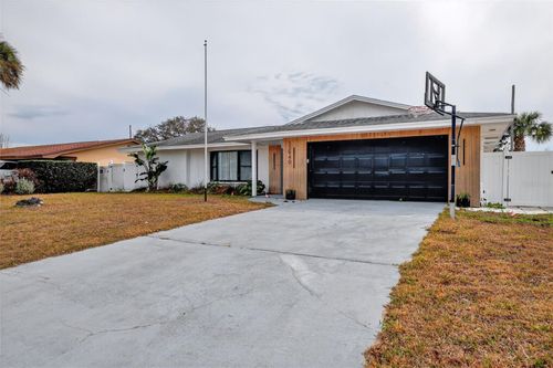 13940 Antigua Dr, SEMINOLE, FL, 33776-1330 | Card Image