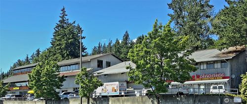 12708 Northup Way, Bellevue, WA, 98005-1941 | Card Image