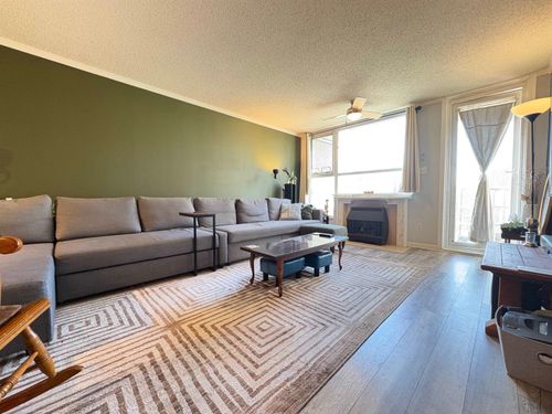 305-1250 Quayside Dr, New Westminster, BC, V3M6E2 | Card Image