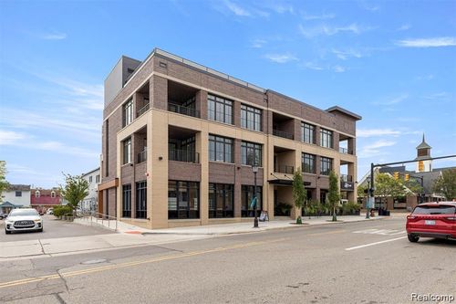 unit-301-156 N Center St, Northville, MI, 48167-1492 | Card Image
