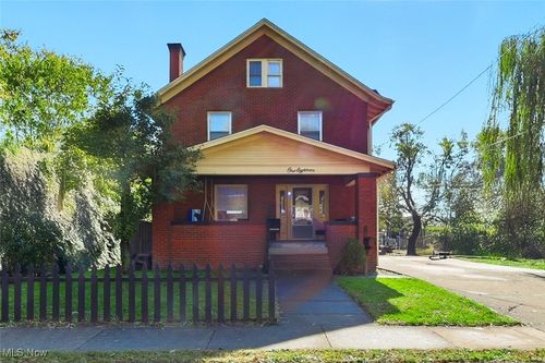 118 W 6th St, Dover, OH, 44622-2842 | Card Image