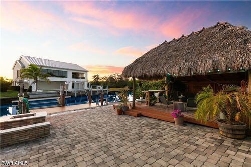 1794 Holiday Ln, NAPLES, FL, 34104-4221 | Card Image