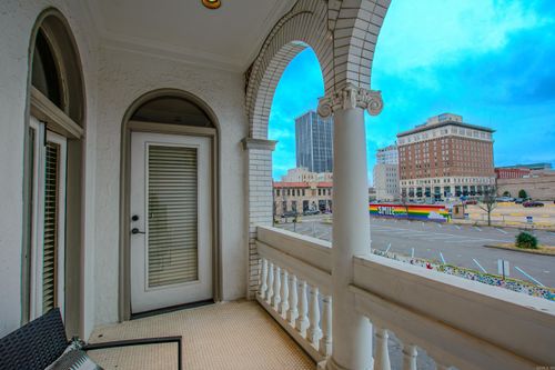 apt-3-612 Center St, Little Rock, AR, 72201-4200 | Card Image