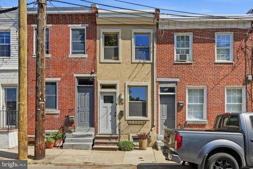 215 Earp St, PHILADELPHIA, PA, 19147-6005 | Card Image