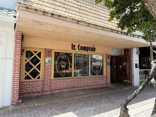 1902 Harrison St, Hollywood, FL, 33020-5018 | Card Image